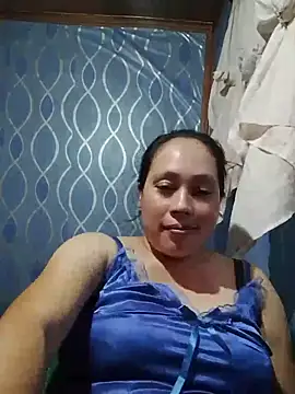 Snapshot of May_Bombs chatting on April 2026 01:07:02 PM May Bombs online show from April 2026 01:07:02 PM