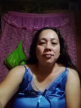 Snapshot of May_Bombs chatting on March 2026 07:10:01 PM May Bombs online show from March 2026 07:10:01 PM