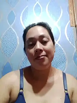 Snapshot of May_Bombs chatting on April 2026 09:41:01 PM May Bombs online show from April 2026 09:41:01 PM