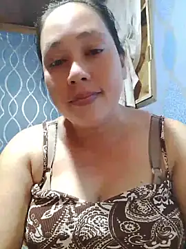 Snapshot of May_Bombs chatting on June 2026 01:22:01 AM May Bombs online show from June 2026 01:22:01 AM