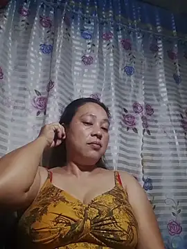 Snapshot of May_Bombs chatting on March 2026 07:50:02 PM May Bombs online show from March 2026 07:50:02 PM