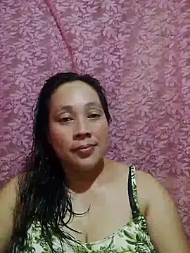 Snapshot of May_Bombs chatting on March 2026 06:02:02 AM May Bombs online show from March 2026 06:02:02 AM