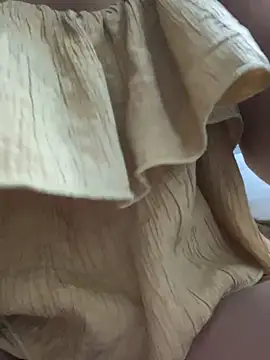 Miu Xinh online show from March 2026 05:49:01 PM