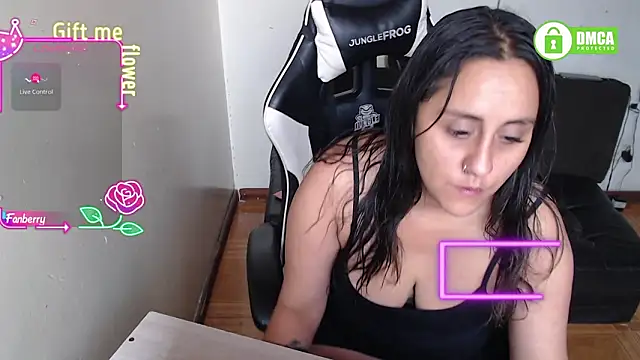 Snapshot of MeliisaRobers chatting on February 2026 01:12:01 PM MeliisaRobers online show from February 2026 01:12:01 PM