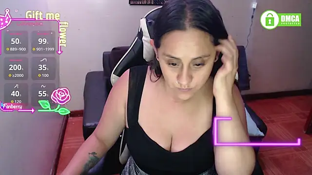 Snapshot of MeliisaRobers chatting on February 2026 09:33:02 AM MeliisaRobers online show from February 2026 09:33:02 AM