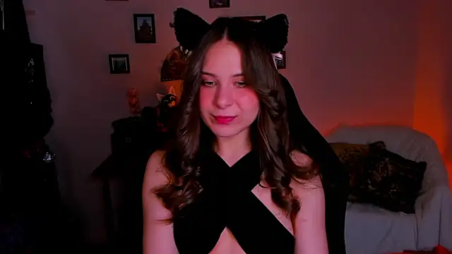 LanaLovely online show from May 2026 06:28:02 AM