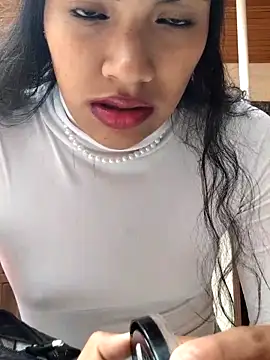 Julieta Parker online show from March 2026 03:37:02 PM