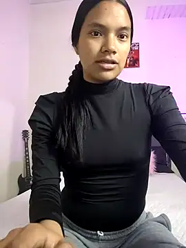 Snapshot of Julieta_Parker chatting on February 2026 02:48:02 PM Julieta Parker online show from February 2026 02:48:02 PM