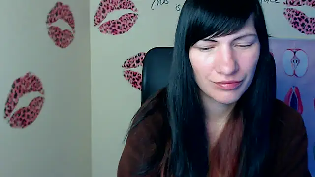 Snapshot of Rosalinda_ro chatting on May 2026 06:17:02 AM Rosalinda ro online show from May 2026 06:17:02 AM
