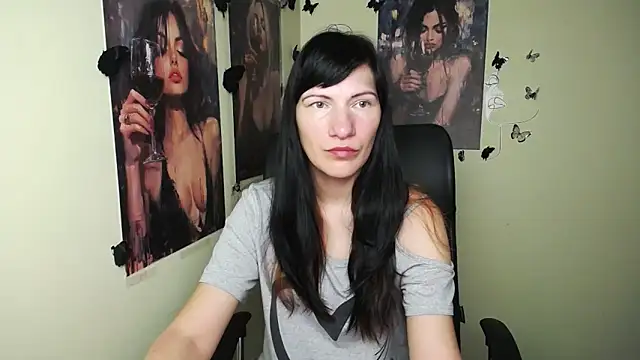 Snapshot of Rosalinda_ro chatting on April 2026 06:25:01 PM Rosalinda ro online show from April 2026 06:25:01 PM