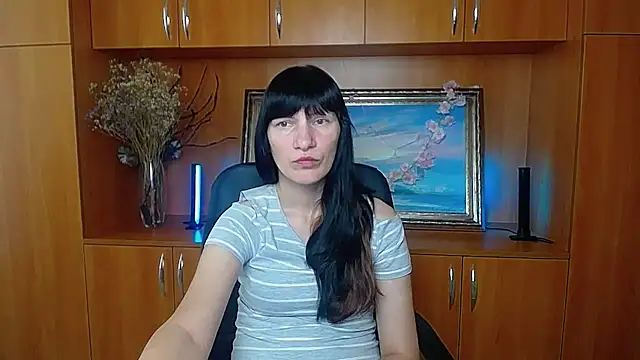 Snapshot of Rosalinda_ro chatting on May 2026 12:12:01 PM Rosalinda ro online show from May 2026 12:12:01 PM