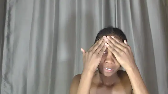 PussyFarrie online show from April 2026 11:03:01 AM