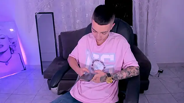 Dereck Boy  online show from April 2026 03:32:02 AM