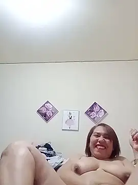 dannamomcerratt online show from May 2026 09:35:02 PM