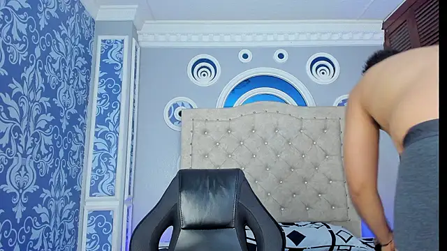 bear mao  online show from February 2026 11:00:02 AM