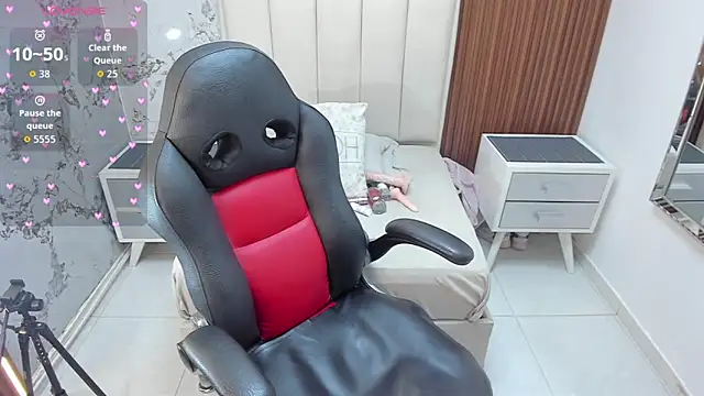 LISIEMARGOTH online show from March 2026 12:50:02 PM