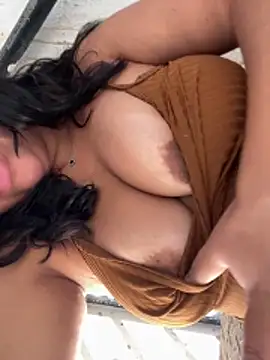 Adriputinha online show from February 2026 03:03:02 PM