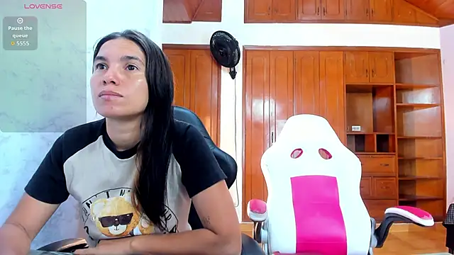 Emily and Soffy online show from March 2026 12:43:01 PM