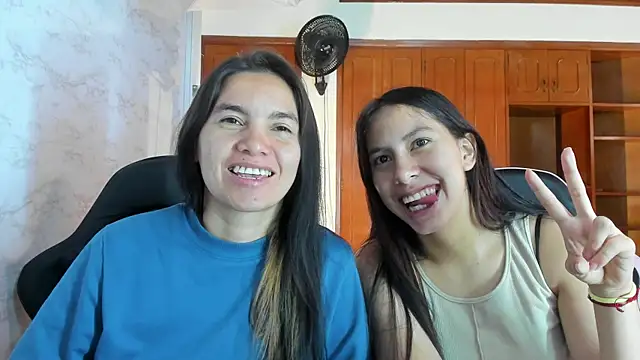 Snapshot of Emily_and_Soffy chatting on February 2026 12:05:01 PM Emily and Soffy online show from February 2026 12:05:01 PM