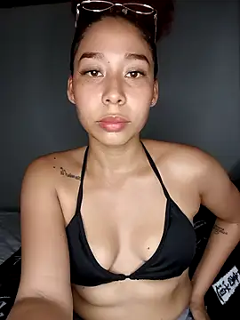 zuleymar online show from March 2026 07:30:03 PM