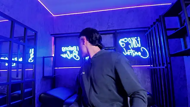 Snapshot of FemNoa chatting on February 2026 01:12:01 PM FemNoa online show from February 2026 01:12:01 PM