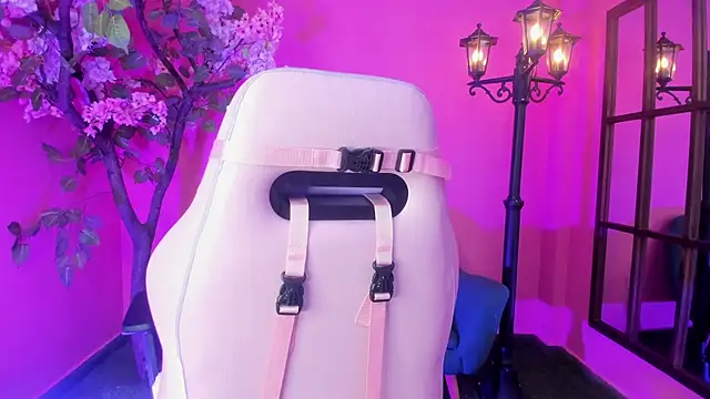 Snapshot of FemNoa chatting on February 2026 11:19:01 AM FemNoa online show from February 2026 11:19:01 AM