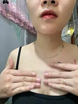 Snapshot of Kimochi_baby chatting on April 2026 04:57:02 PM Kimochi baby online show from April 2026 04:57:02 PM