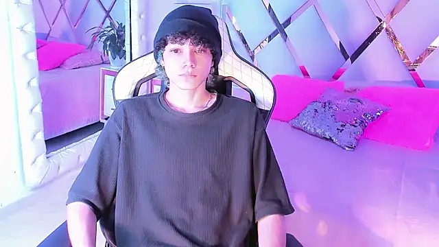 thanier 18 online show from February 2026 07:35:02 PM