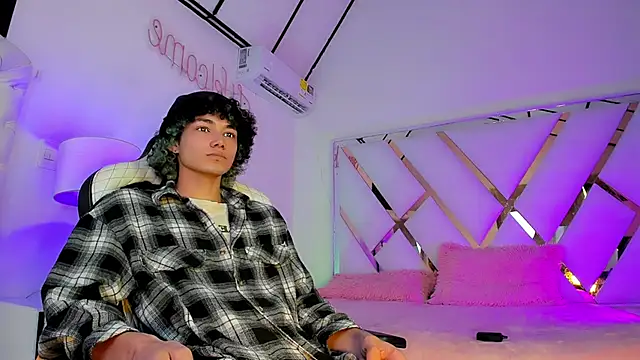 thanier 18 online show from March 2026 07:27:02 PM