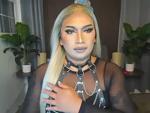 AmandaFlaire  online show from July 2026 12:50:02 PM