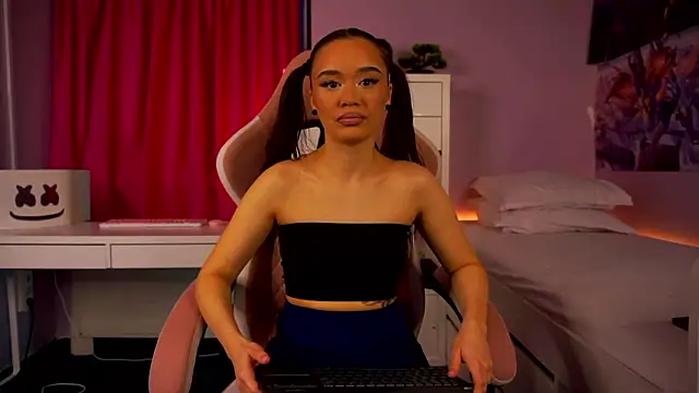 Snapshot of MistyReeds chatting on February 2026 05:27:02 AM MistyReeds online show from February 2026 05:27:02 AM