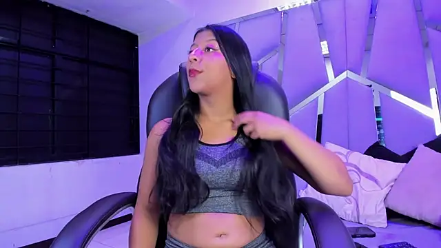 Vaneline2 online show from March 2026 08:35:01 PM