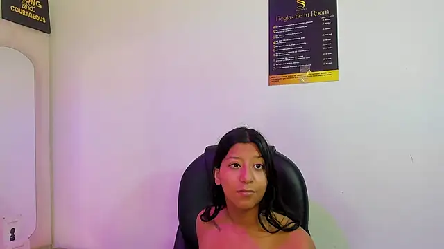 Vaneline2 online show from April 2026 04:19:01 PM