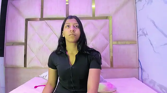 Vaneline2 online show from February 2026 07:25:01 PM