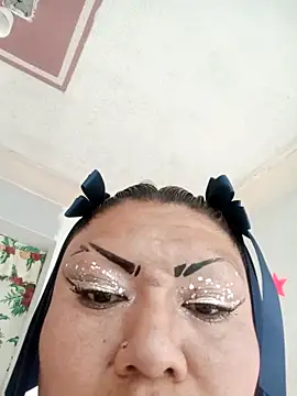 perrit17 online show from February 2026 08:39:01 PM