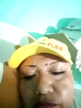 perrit17 online show from April 2026 08:44:02 PM