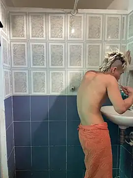 MaxyRyan online show from April 2026 01:16:02 PM