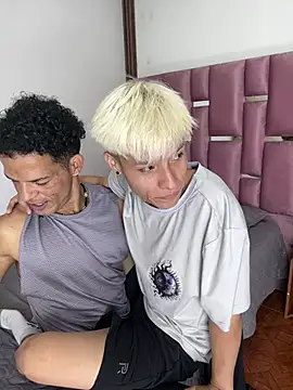 Snapshot of MaxyRyan chatting on February 2026 12:59:02 PM MaxyRyan online show from February 2026 12:59:02 PM