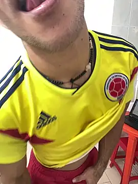 MaxyRyan online show from March 2026 01:22:02 PM