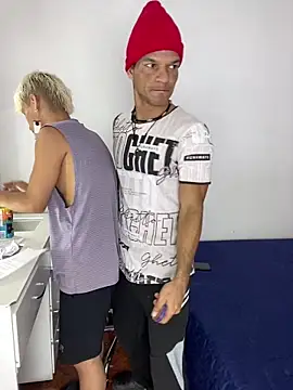 Snapshot of MaxyRyan chatting on February 2026 01:00:02 PM MaxyRyan online show from February 2026 01:00:02 PM