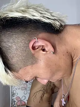 MaxyRyan online show from March 2026 07:02:02 PM