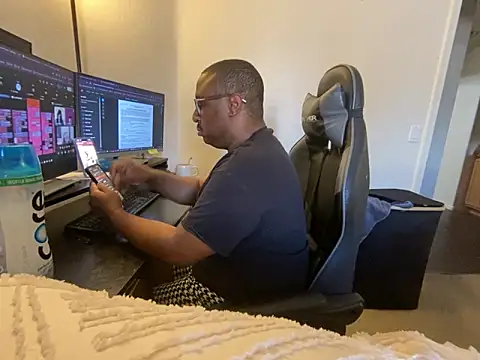 austincummings online show from May 2026 09:10:02 PM