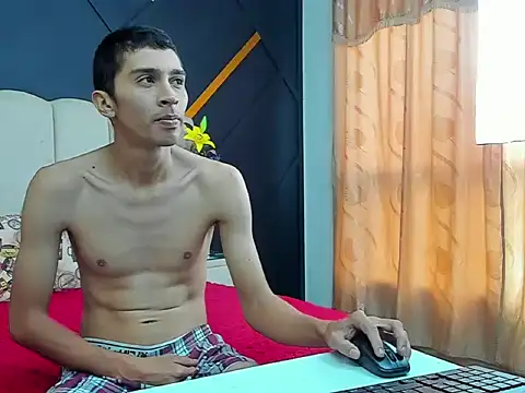 Snapshot of MiaANDrony chatting on February 2026 12:27:01 PM MiaANDrony online show from February 2026 12:27:01 PM