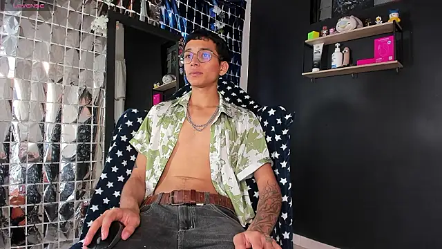  Josh Moon  online show from March 2026 04:37:01 PM