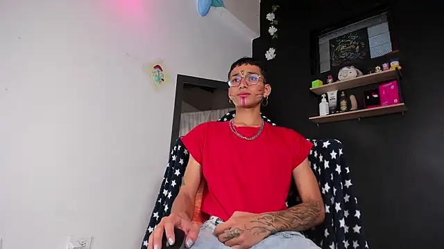 Snapshot of _Josh_Moon_ chatting on February 2026 05:09:02 PM Josh Moon online show from February 2026 05:09:02 PM