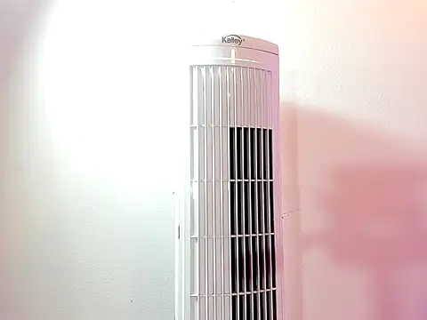 Snapshot of Snover_hot2006 chatting on March 2026 02:23:02 AM Snover hot2006 online show from March 2026 02:23:02 AM