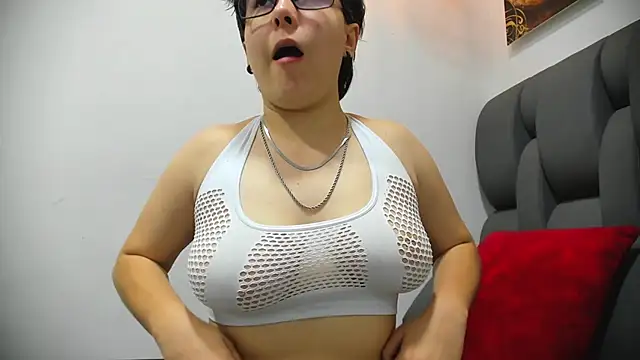  Daarcy  online show from April 2026 03:24:02 AM