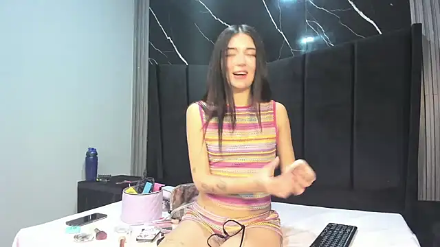 LunaSmithly online show from February 2026 03:12:02 PM