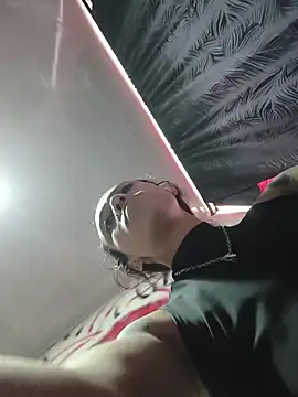 CharlotteKravizz online show from February 2026 03:23:01 PM