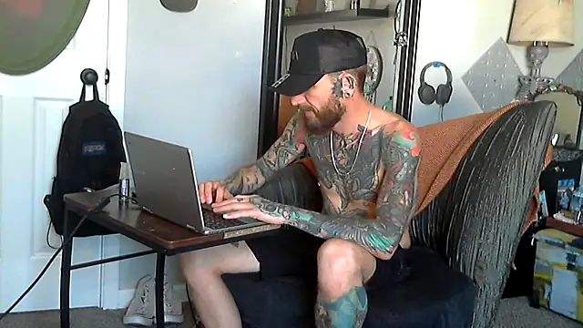 Snapshot of F_D_R_ chatting on February 2026 05:58:01 PM F D R online show from February 2026 05:58:01 PM